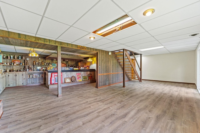 8231 Highview, WINNEBAGO, Illinois 61088, 3 Bedrooms Bedrooms, ,2 BathroomsBathrooms,House,For Sale,Highview,202504903