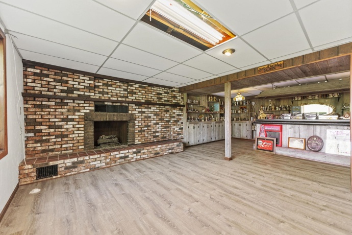 8231 Highview, WINNEBAGO, Illinois 61088, 3 Bedrooms Bedrooms, ,2 BathroomsBathrooms,House,For Sale,Highview,202504903