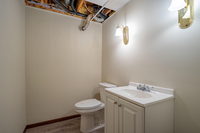 8231 Highview, WINNEBAGO, Illinois 61088, 3 Bedrooms Bedrooms, ,2 BathroomsBathrooms,House,For Sale,Highview,202504903