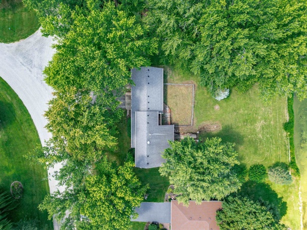 8231 Highview, WINNEBAGO, Illinois 61088, 3 Bedrooms Bedrooms, ,2 BathroomsBathrooms,House,For Sale,Highview,202504903