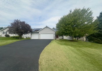 203 Westview, LANARK, Illinois 61046, 3 Bedrooms Bedrooms, ,2 BathroomsBathrooms,House,For Sale,Westview,202504918