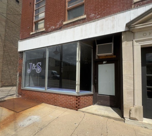 15 Van Buren, FREEPORT, Illinois 61032, ,Rental,For Sale,Van Buren,202504961