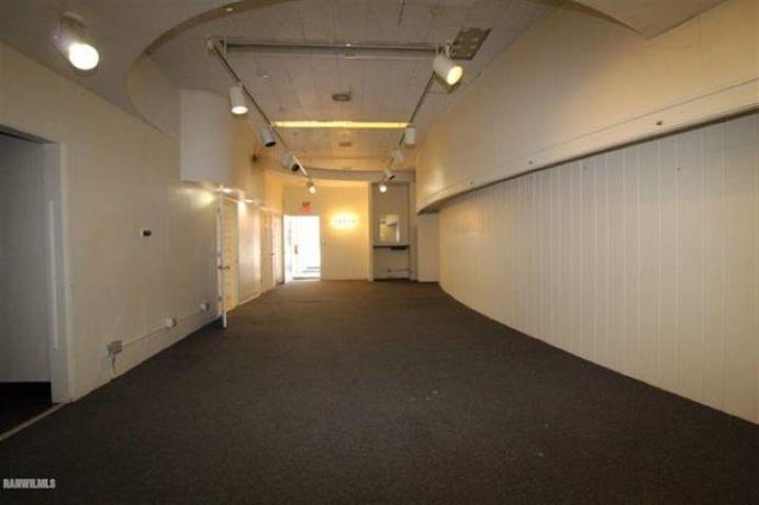 9 Van Buren, FREEPORT, Illinois 61032, ,Rental,For Sale,Van Buren,202504992