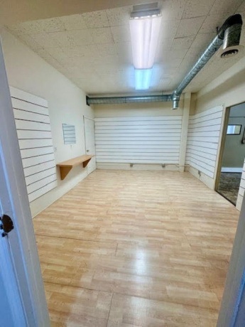 9 Van Buren, FREEPORT, Illinois 61032, ,Rental,For Sale,Van Buren,202504992