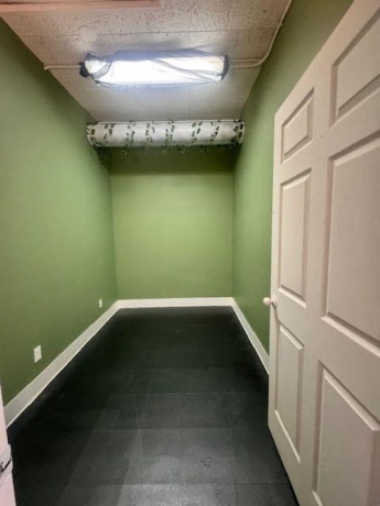 9 Van Buren, FREEPORT, Illinois 61032, ,Rental,For Sale,Van Buren,202504992