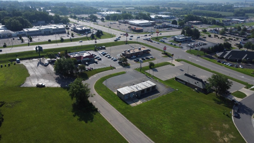 1670 Willard, FREEPORT, Illinois 61032, ,Commercial,For Sale,Willard,202505001