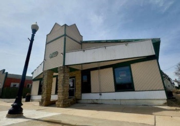 205 Main, WARREN, Illinois 61087, ,Rental,For Sale,Main,202505006