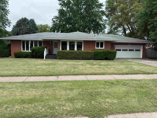 227 6th, Hennepin, Illinois 61327, 3 Bedrooms Bedrooms, ,2 BathroomsBathrooms,House,For Sale,6th,202505036