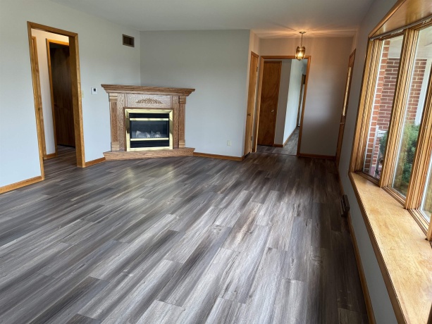 227 6th, Hennepin, Illinois 61327, 3 Bedrooms Bedrooms, ,2 BathroomsBathrooms,House,For Sale,6th,202505036