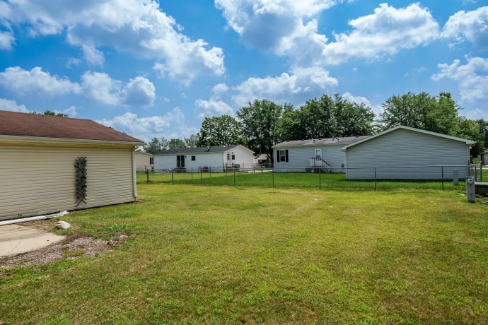 5381 EBONYWOOD, ROSCOE, Illinois 61073, 3 Bedrooms Bedrooms, ,2 BathroomsBathrooms,House,For Sale,EBONYWOOD,202505040