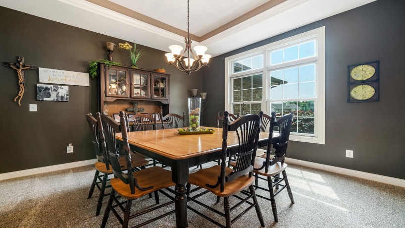 1815 White Pines, DIXON, Illinois 61021, 5 Bedrooms Bedrooms, ,3 BathroomsBathrooms,House,For Sale,White Pines,202505058