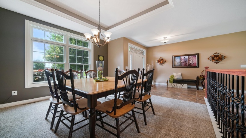 1815 White Pines, DIXON, Illinois 61021, 5 Bedrooms Bedrooms, ,3 BathroomsBathrooms,House,For Sale,White Pines,202505058