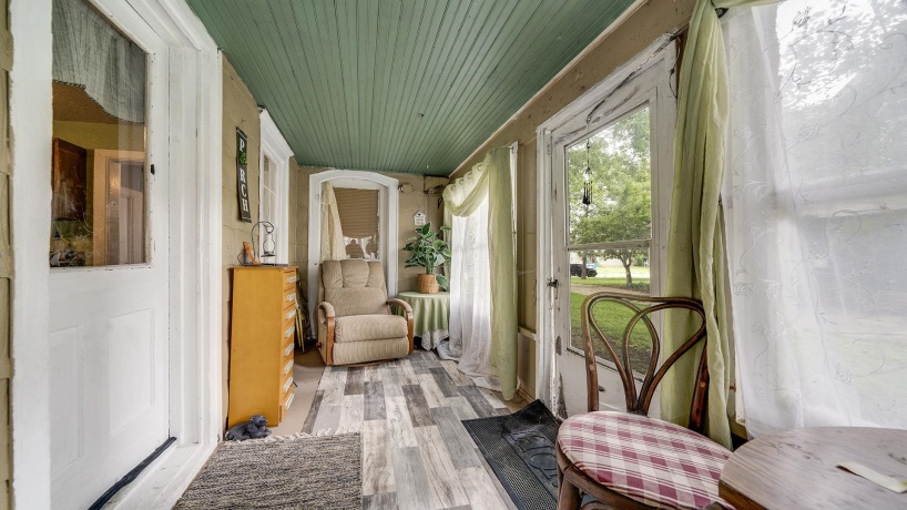 109 6th, STERLING, Illinois 61081, 3 Bedrooms Bedrooms, ,1 BathroomBathrooms,House,For Sale,6th,202503927