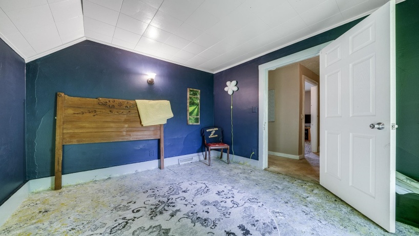 109 6th, STERLING, Illinois 61081, 3 Bedrooms Bedrooms, ,1 BathroomBathrooms,House,For Sale,6th,202503927