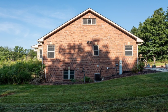 7822 Burr Oak, ROSCOE, Illinois 61073, 3 Bedrooms Bedrooms, ,2 BathroomsBathrooms,House,For Sale,Burr Oak,202505088