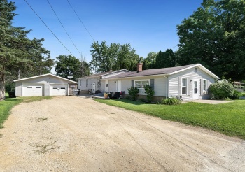211 5th, BYRON, Illinois 61010, ,2 Units,For Sale,5th,202505123