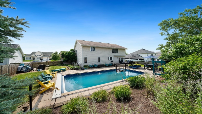 1850 Indian Springs, FREEPORT, Illinois 61032, 3 Bedrooms Bedrooms, ,2 BathroomsBathrooms,House,For Sale,Indian Springs,202505131