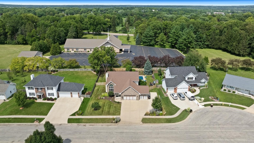 1850 Indian Springs, FREEPORT, Illinois 61032, 3 Bedrooms Bedrooms, ,2 BathroomsBathrooms,House,For Sale,Indian Springs,202505131