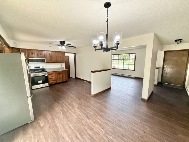 8567 Valley View, STILLMAN VALLEY, Illinois 61084, 3 Bedrooms Bedrooms, ,3 BathroomsBathrooms,House,For Sale,Valley View,202505029