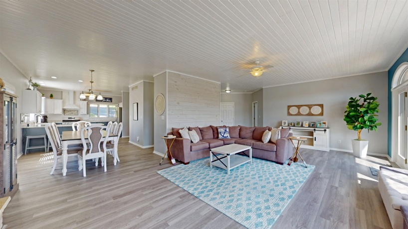 1-145 Perry, LAKE CARROLL, Illinois 61046, 2 Bedrooms Bedrooms, ,2 BathroomsBathrooms,House,For Sale,Perry,202505163