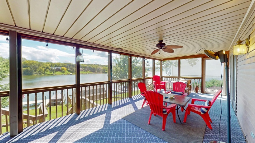 1-145 Perry, LAKE CARROLL, Illinois 61046, 2 Bedrooms Bedrooms, ,2 BathroomsBathrooms,House,For Sale,Perry,202505163