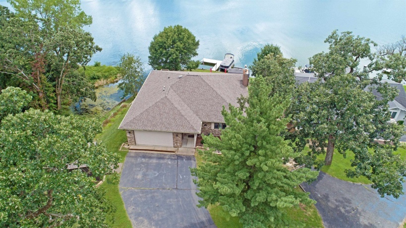 1-145 Perry, LAKE CARROLL, Illinois 61046, 2 Bedrooms Bedrooms, ,2 BathroomsBathrooms,House,For Sale,Perry,202505163