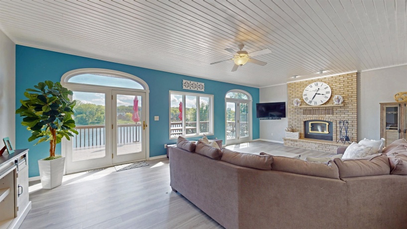 1-145 Perry, LAKE CARROLL, Illinois 61046, 2 Bedrooms Bedrooms, ,2 BathroomsBathrooms,House,For Sale,Perry,202505163