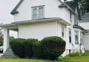 309 Pleasant, FREEPORT, Illinois 61032, ,3 - 4 Units,For Sale,Pleasant,202505169