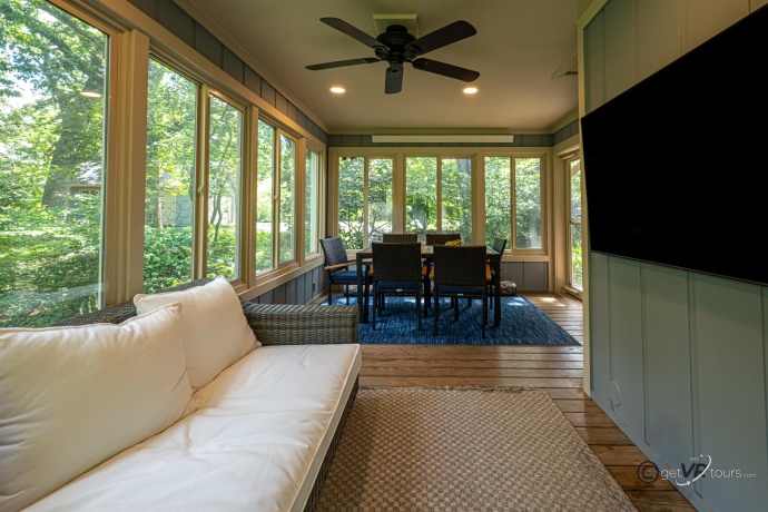 4720 Longhollow, GALENA, Illinois 61036, 4 Bedrooms Bedrooms, ,3 BathroomsBathrooms,House,For Sale,Longhollow,202505170