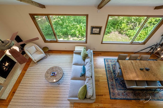 4720 Longhollow, GALENA, Illinois 61036, 4 Bedrooms Bedrooms, ,3 BathroomsBathrooms,House,For Sale,Longhollow,202505170