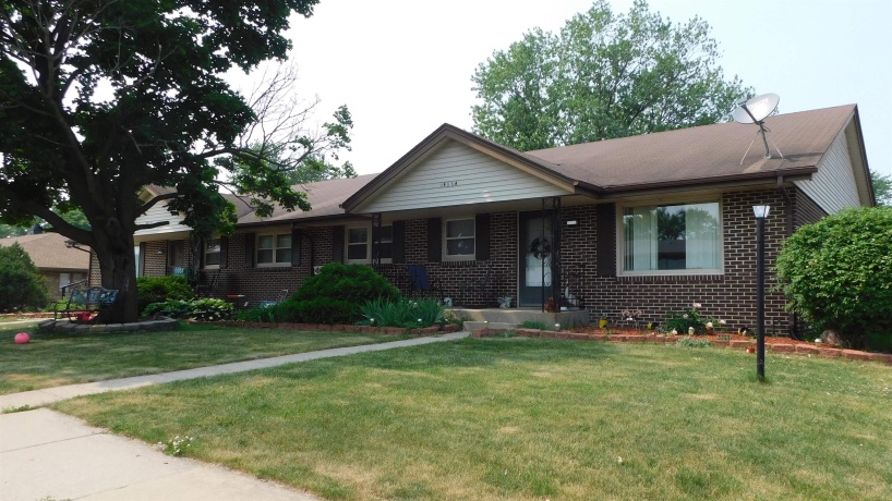 4406 Crawford Unit B, ROCKFORD, Illinois 61114, 2 Bedrooms Bedrooms, ,1 BathroomBathrooms,House,For Sale,Crawford Unit B,202505175
