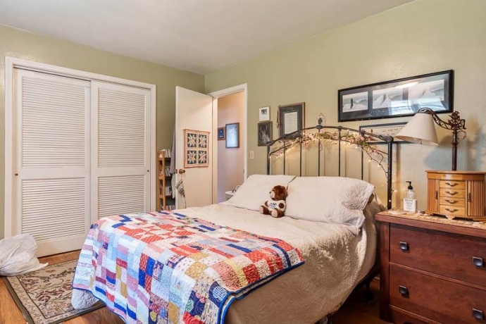 1712 MANCHESTER, SOUTH BELOIT, Illinois 61080, ,3 - 4 Units,For Sale,MANCHESTER,202505174