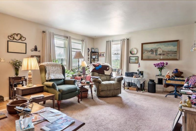 1712 MANCHESTER, SOUTH BELOIT, Illinois 61080, ,3 - 4 Units,For Sale,MANCHESTER,202505174