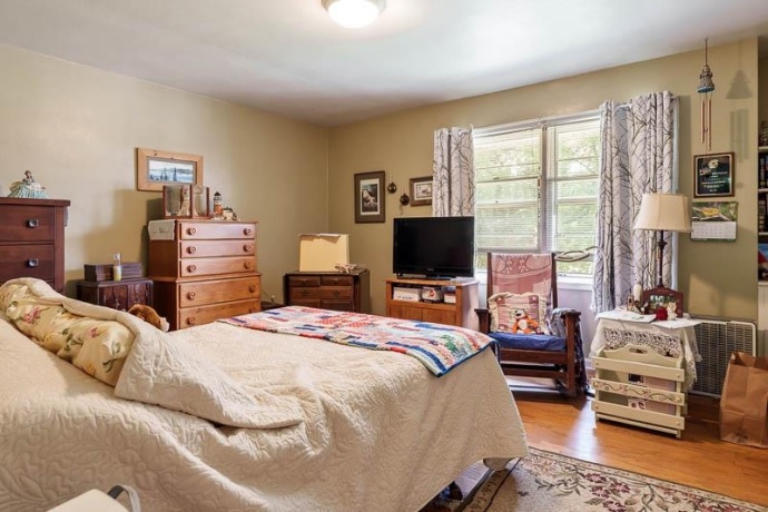 1712 MANCHESTER, SOUTH BELOIT, Illinois 61080, ,3 - 4 Units,For Sale,MANCHESTER,202505174