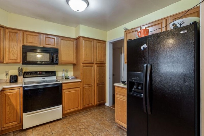 1712 MANCHESTER, SOUTH BELOIT, Illinois 61080, ,3 - 4 Units,For Sale,MANCHESTER,202505174