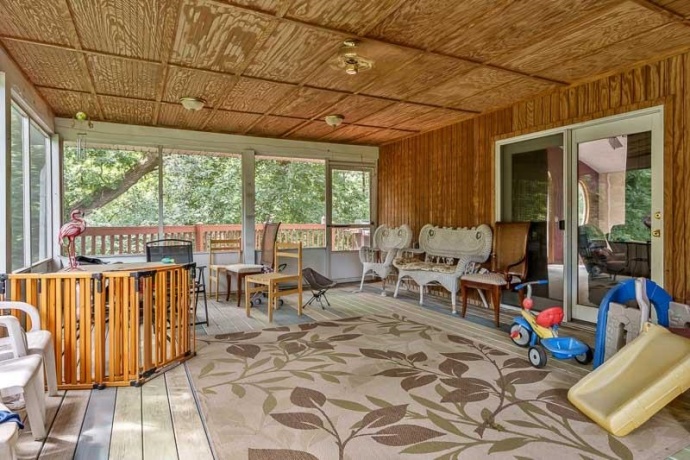 1712 MANCHESTER, SOUTH BELOIT, Illinois 61080, ,3 - 4 Units,For Sale,MANCHESTER,202505174