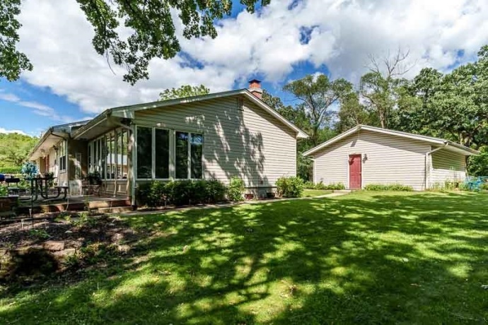 1712 MANCHESTER, SOUTH BELOIT, Illinois 61080, ,3 - 4 Units,For Sale,MANCHESTER,202505174