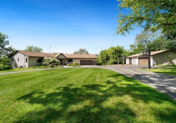 15303 IL RT 72, DAVIS JUNCTION, Illinois 61020, 4 Bedrooms Bedrooms, ,3 BathroomsBathrooms,House,For Sale,IL RT 72,202505176