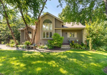 7 High Ridge, GALENA, Illinois 61036, 3 Bedrooms Bedrooms, ,3 BathroomsBathrooms,House,For Sale,High Ridge,202505180