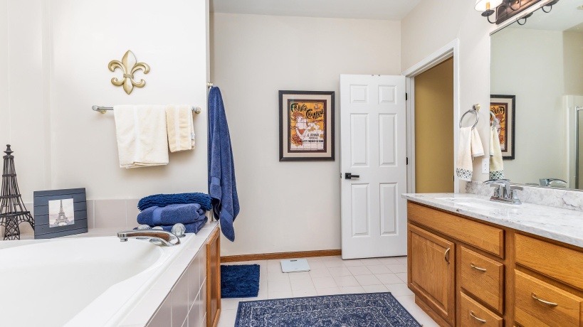 7 High Ridge, GALENA, Illinois 61036, 3 Bedrooms Bedrooms, ,3 BathroomsBathrooms,House,For Sale,High Ridge,202505180