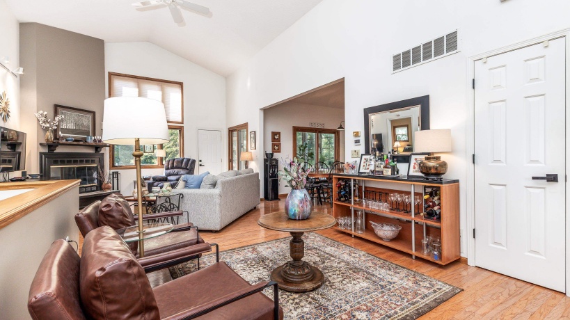 7 High Ridge, GALENA, Illinois 61036, 3 Bedrooms Bedrooms, ,3 BathroomsBathrooms,House,For Sale,High Ridge,202505180