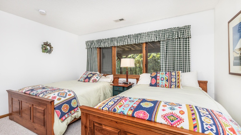 7 High Ridge, GALENA, Illinois 61036, 3 Bedrooms Bedrooms, ,3 BathroomsBathrooms,House,For Sale,High Ridge,202505180