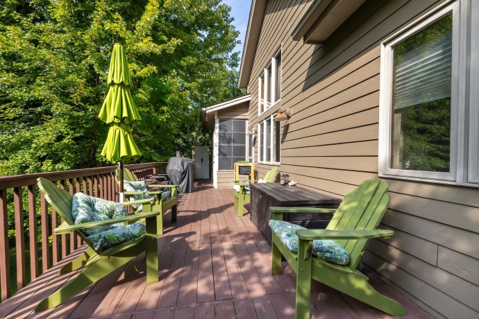 7 High Ridge, GALENA, Illinois 61036, 3 Bedrooms Bedrooms, ,3 BathroomsBathrooms,House,For Sale,High Ridge,202505180