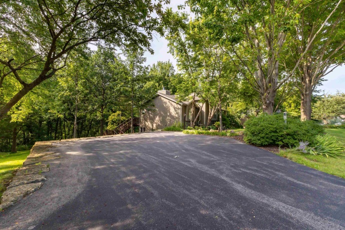 7 High Ridge, GALENA, Illinois 61036, 3 Bedrooms Bedrooms, ,3 BathroomsBathrooms,House,For Sale,High Ridge,202505180