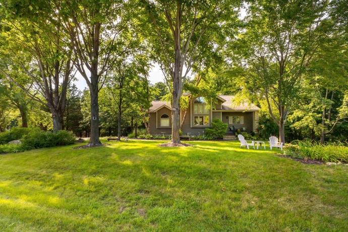 7 High Ridge, GALENA, Illinois 61036, 3 Bedrooms Bedrooms, ,3 BathroomsBathrooms,House,For Sale,High Ridge,202505180