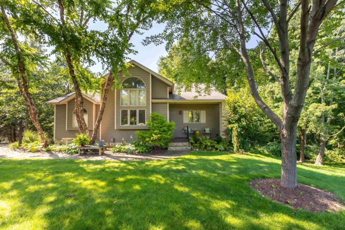 7 High Ridge, GALENA, Illinois 61036, 3 Bedrooms Bedrooms, ,3 BathroomsBathrooms,House,For Sale,High Ridge,202505180