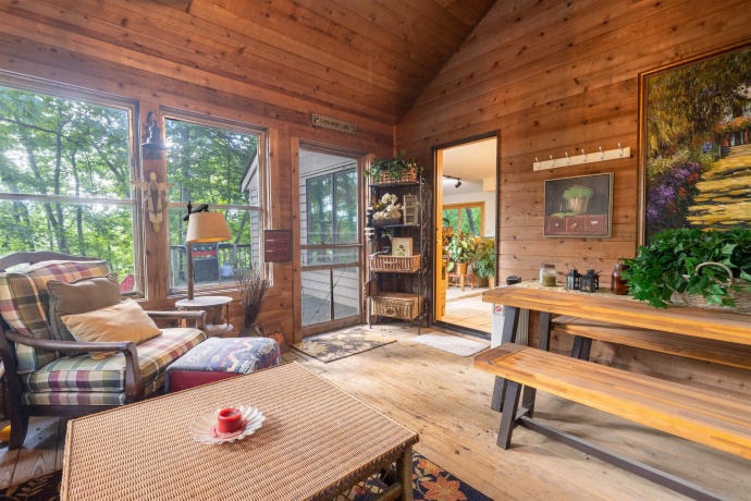 18 Talisman, GALENA, Illinois 61036, 3 Bedrooms Bedrooms, ,2 BathroomsBathrooms,House,For Sale,Talisman,202505182