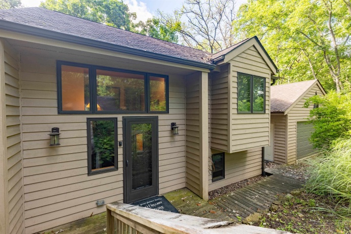 18 Talisman, GALENA, Illinois 61036, 3 Bedrooms Bedrooms, ,2 BathroomsBathrooms,House,For Sale,Talisman,202505182