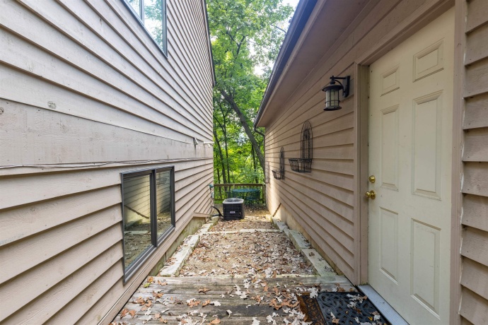 18 Talisman, GALENA, Illinois 61036, 3 Bedrooms Bedrooms, ,2 BathroomsBathrooms,House,For Sale,Talisman,202505182