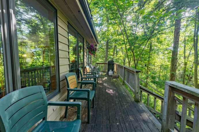 18 Talisman, GALENA, Illinois 61036, 3 Bedrooms Bedrooms, ,2 BathroomsBathrooms,House,For Sale,Talisman,202505182